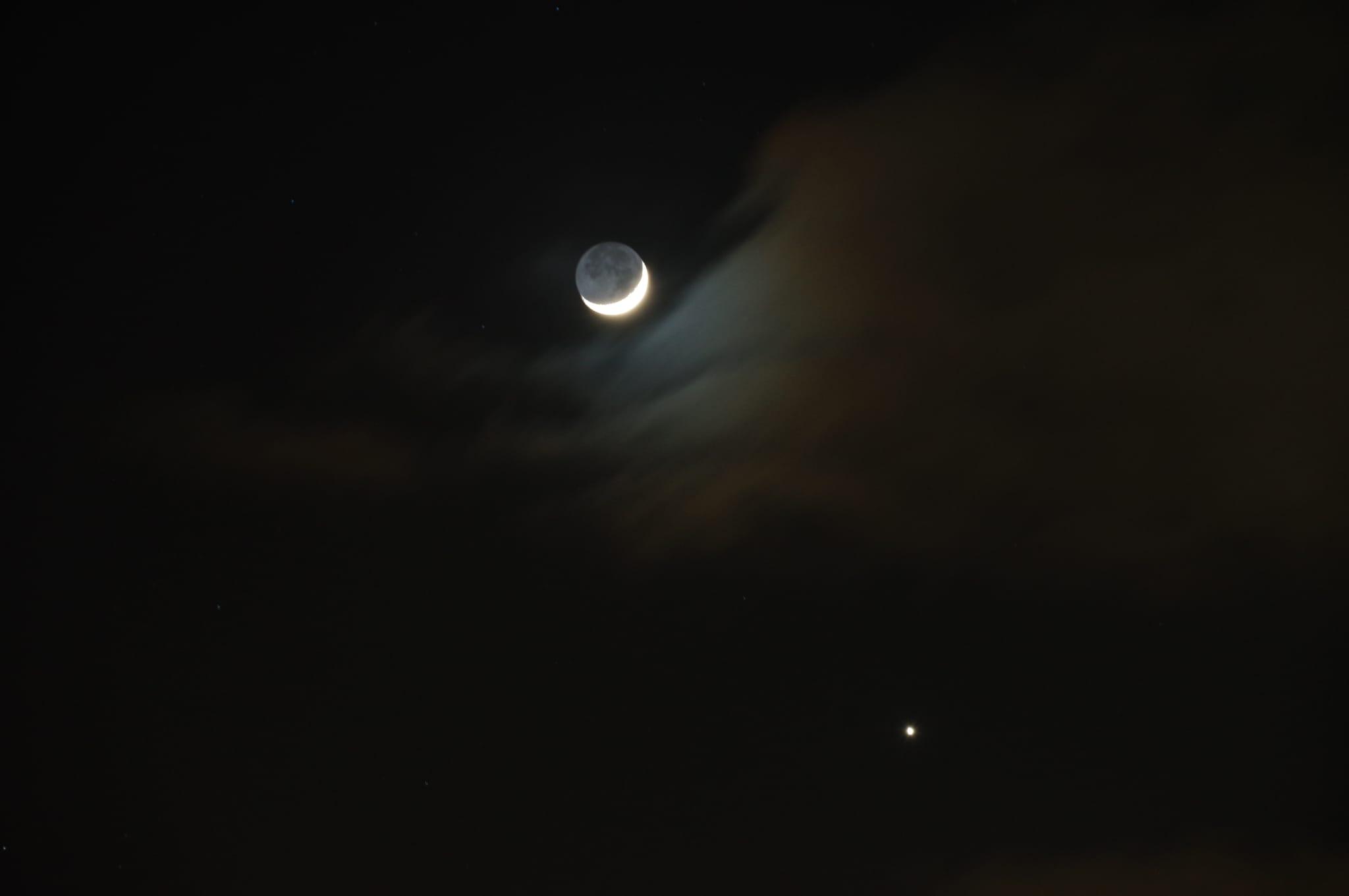 Jim-Burchell-Crescent-Moon-Earthshine-and-Venus-24th-March-2023-WhatsApp-Image-2023-03-24-at-20.14.06