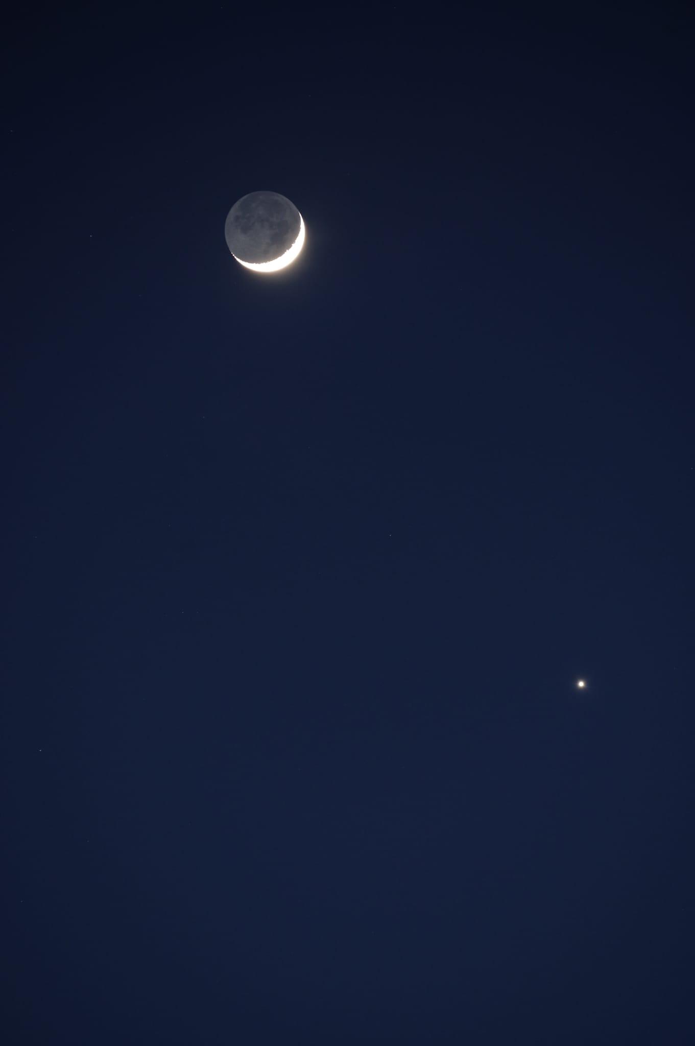 Jim-Burchell-Crescent-Moon-and-Venus-24th-March-2023-WhatsApp-Image-2023-03-24-at-20.18.30