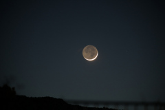 RBcrescent moon